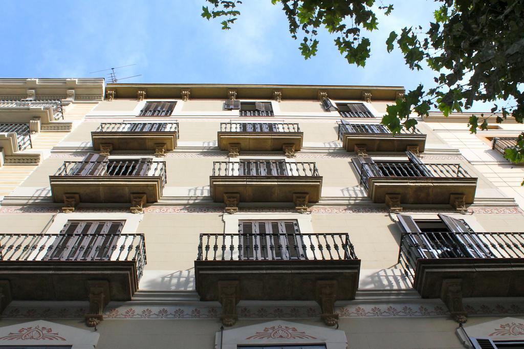 Tamarit Apartments Barcelona Exterior photo